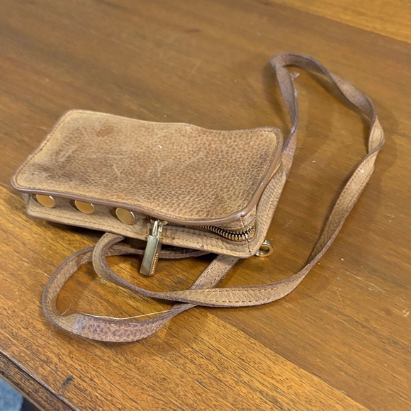 hammit los angeles Handbags - Elegant Tan Leather Crossbody Wallet